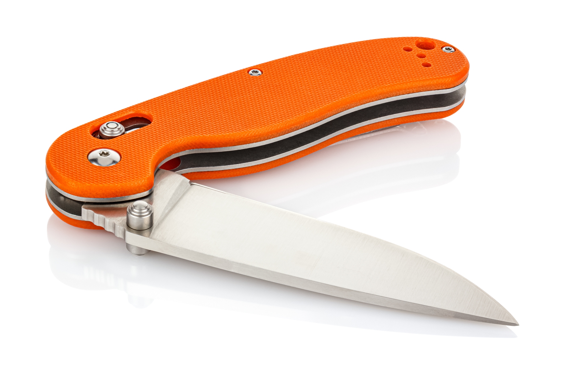 Determine How Easy a New Knife Will Be to Use, Access, and Clean
