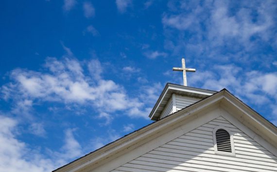 Common Threads That You Might See at Christian Churches in Florida