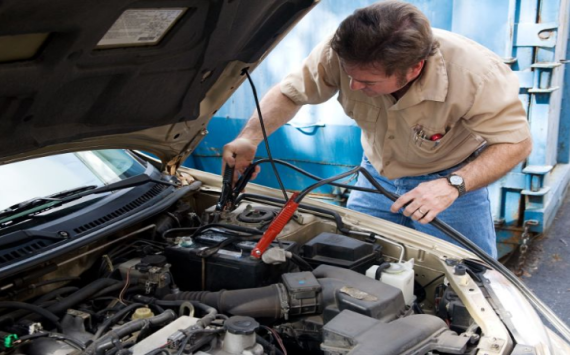 Signs That You May Need to Have Your Vehicle’s Radiator Serviced in AZ